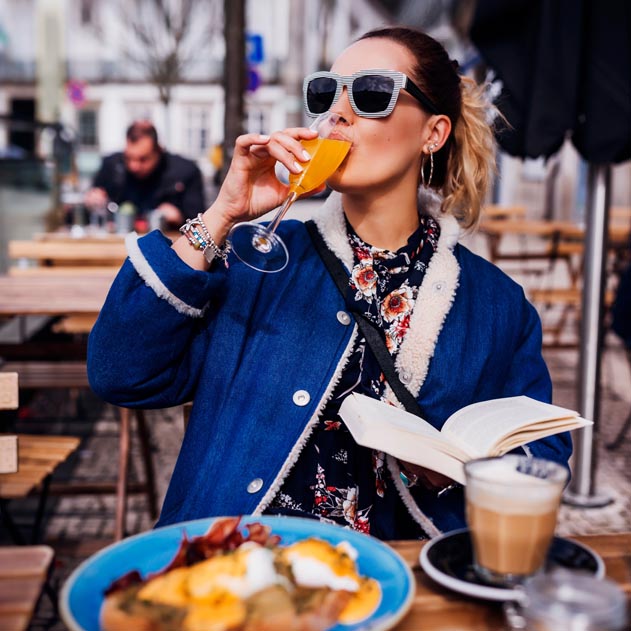 Un brunch réussi : viennoiseries, œufs et pancakes à Aix-en-Provence